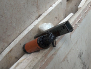 اللد: ضبط قنبلة صوتية وذخيرة داخل احدى المجمعات السكنية بالمدينة 